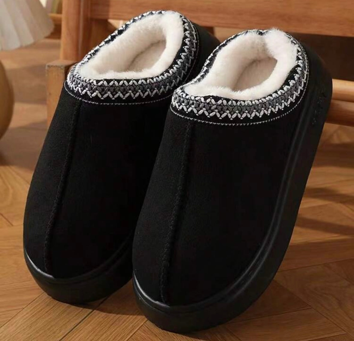Comfy Indoor Clog - Black