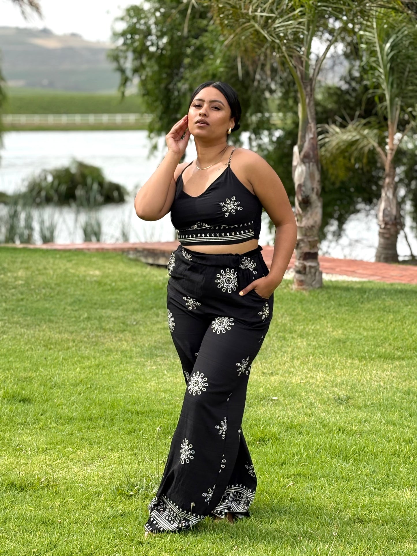 Island Breeze Two-Piece Set – Black & White