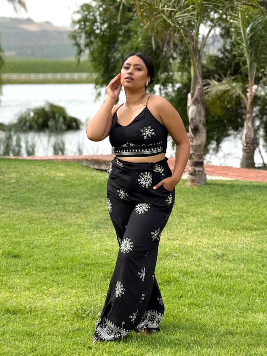 Island Breeze Two-Piece Set – Black & White