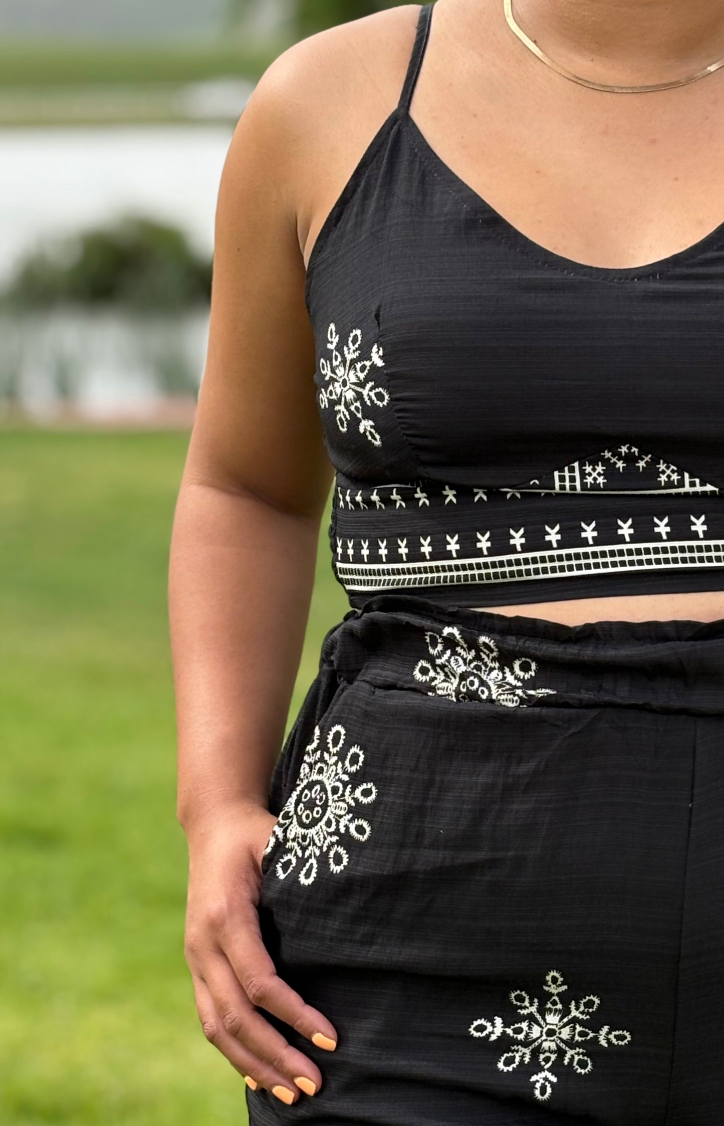 Island Breeze Two-Piece Set – Black & White