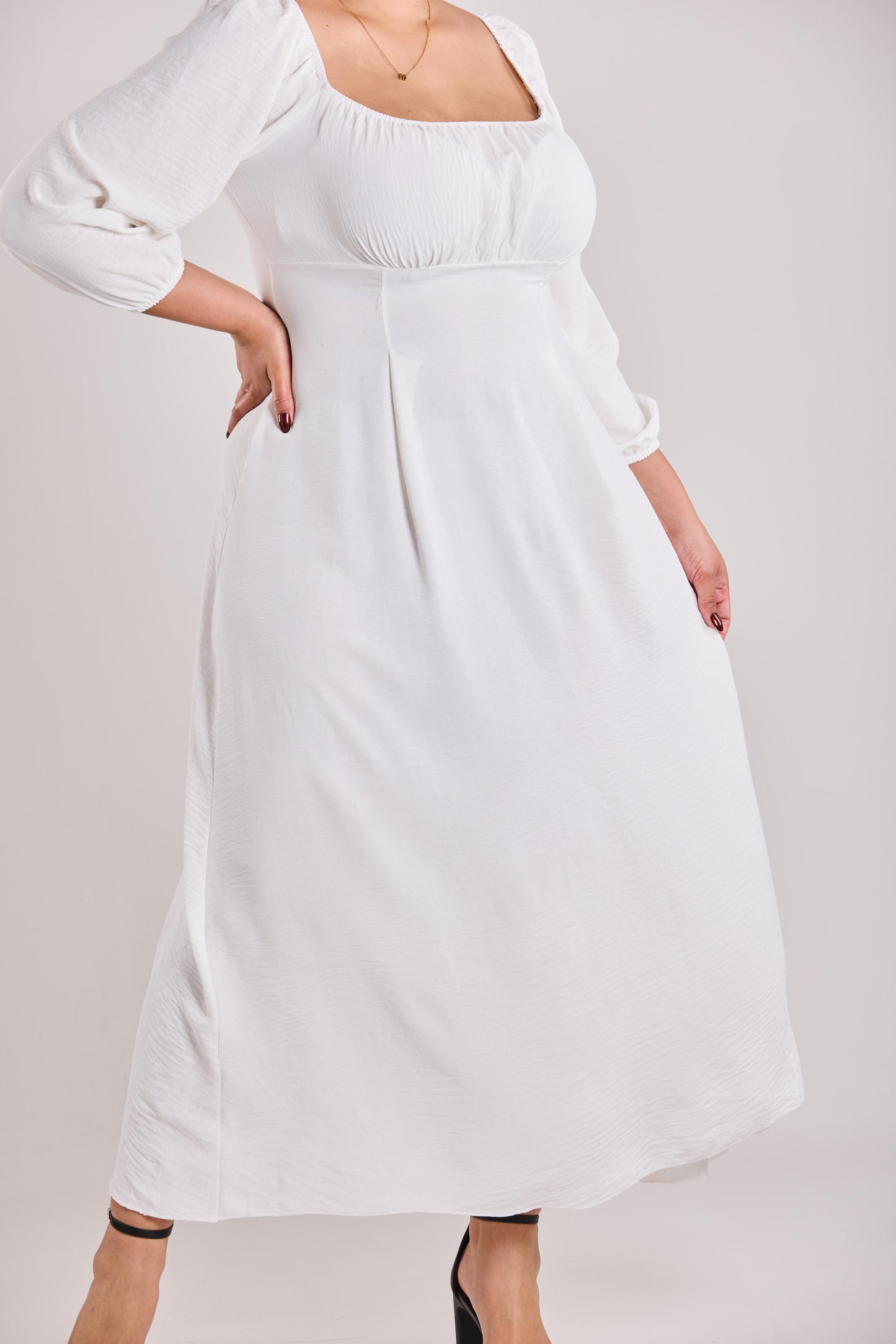 Elegant White A-line Maxi Dress With Pockets